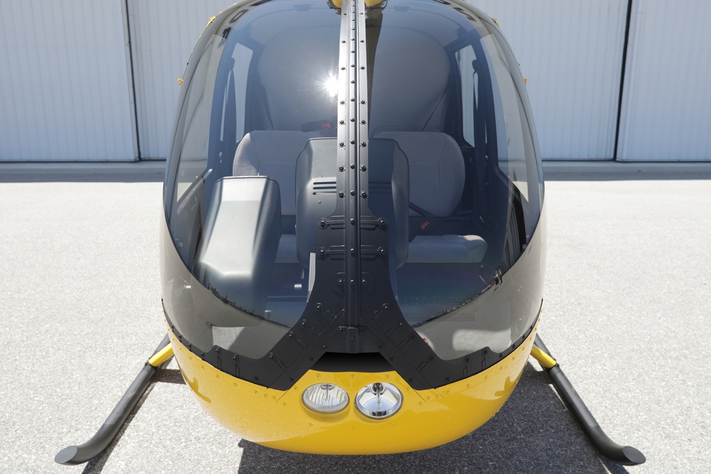 r44-impact-resistant-windshield-G06A0107.jpg