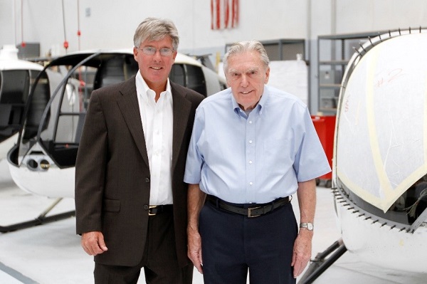Фрэнк Робинсон не так давно отошел от управления компанией Robinson Helicopters и передал руководящий пост своему сыну Курту
