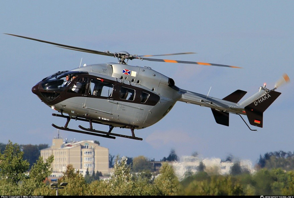 Двухдвигательный вертолет EC145