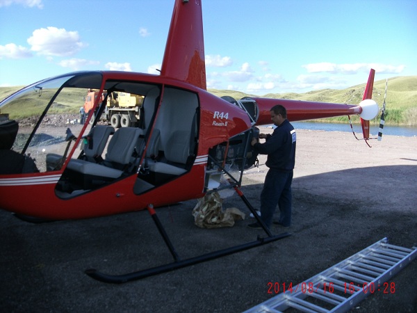 Сборка вертолета R44 в компании «ХелиКо Групп»
