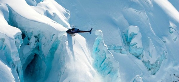 AS350 B3 установил мировой рекорд, сев на вершину Эвереста в 2005 году