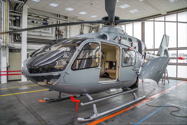 Новые вертолеты Н135 оснащены передовыми бортовыми самописцами полетных данных